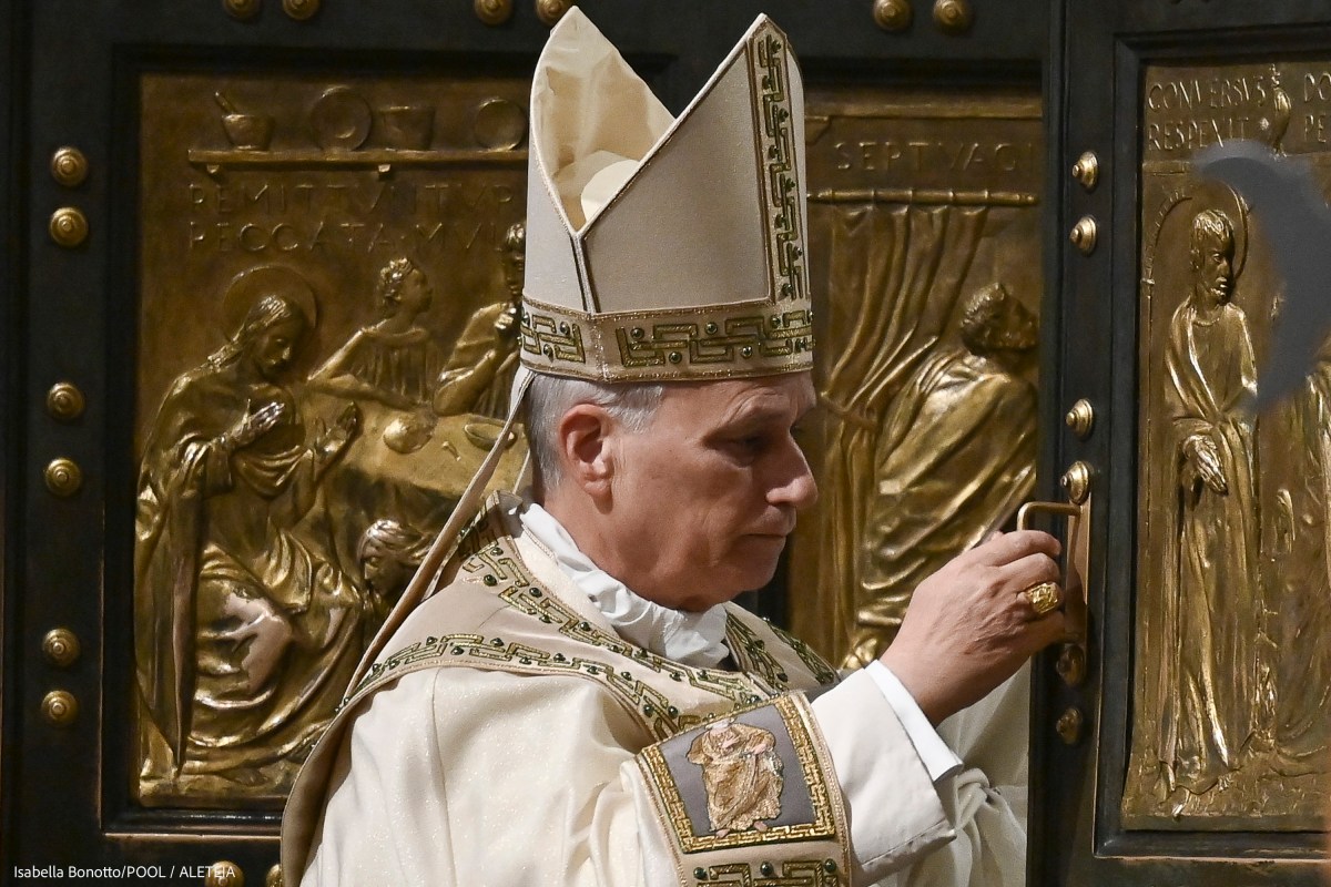 {"rendered":"(Slideshow) Mass of Epiphany, end of Jubilee 25"}