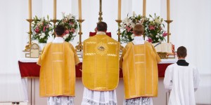 Rome says it will dialogue with Lefebvrists on one condition