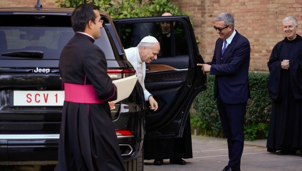 Pope Leo's car