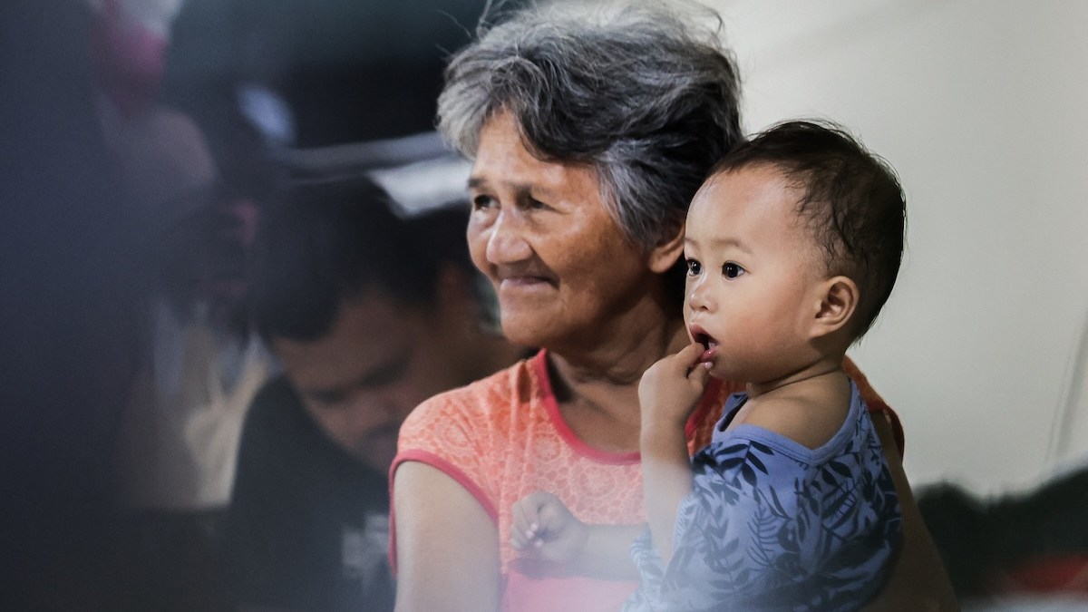 phillipines-woman-child.jpg