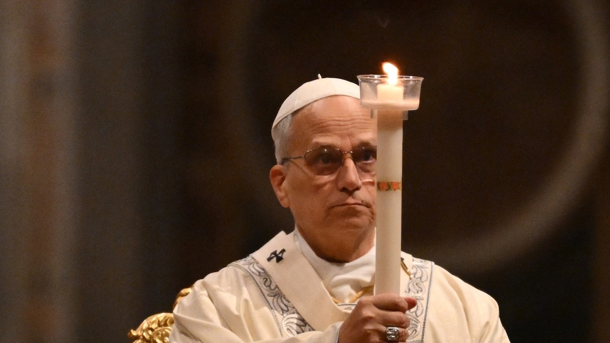 pope-candle-light.jpg