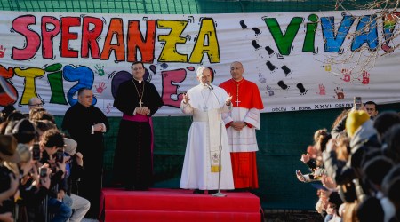 Pope visits St. Monica’s place of death on 1st parish visit