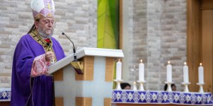 Bishop of Gulf countries urges hope in wartime Holy Week