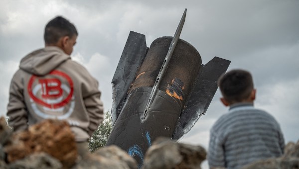 Corner Item Image - Work for peace with words, not weapons: Pope