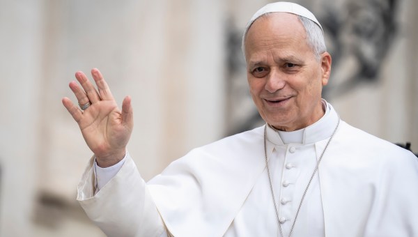 Corner Item Image - Pope’s heartfelt class reunion at the Vatican