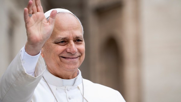 Corner Item Image - Adorable moment captures Pope Leo with his mini-me!