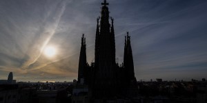 Incredible to see!: Cross finally appears over Sagrada Família