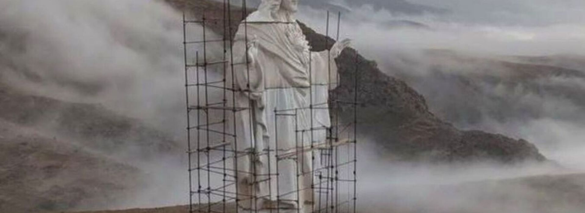 vallee-de-bekaa-liban-statue-instagram.jpg