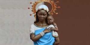 The story behind this beautiful African statue of Our Lady
