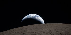 Artemis II: A voice was waiting for them at the Moon