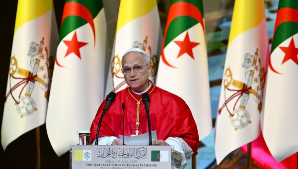 Corner Item Image - Pope on “absurd” double misuse of religious words, symbols