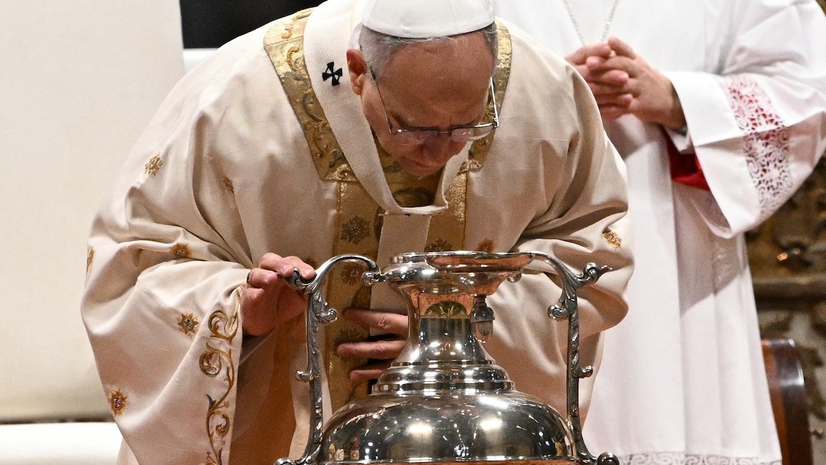 leo-chrism-mass.jpg