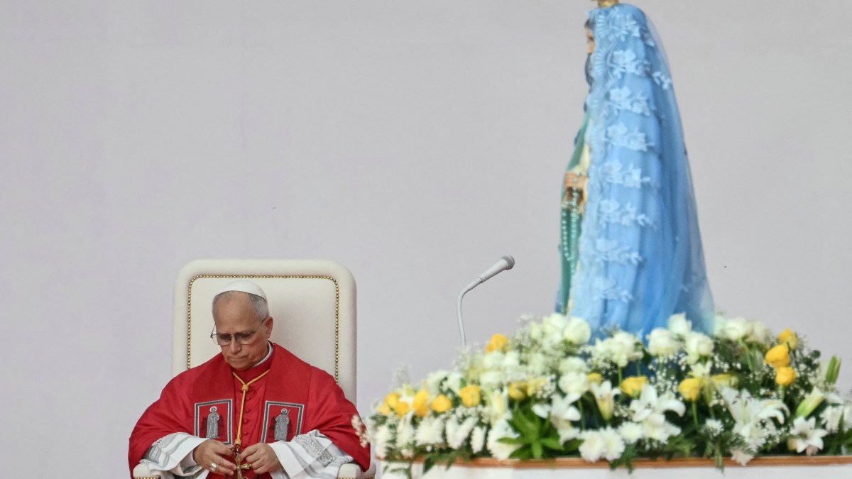 pope-leo-xiv-holy-rosary-prayer-mama-muxima-shrine-africa