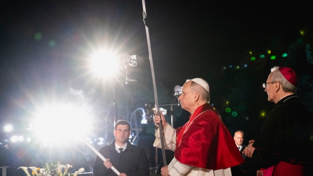 pope-leo-xiv-via-crucis-colosseum-rome