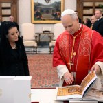 Pope Leo XIV: “I urge everyone to read books”