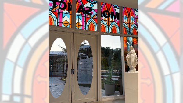Corner Item Image - When faith finds beauty … at the city’s biggest mall