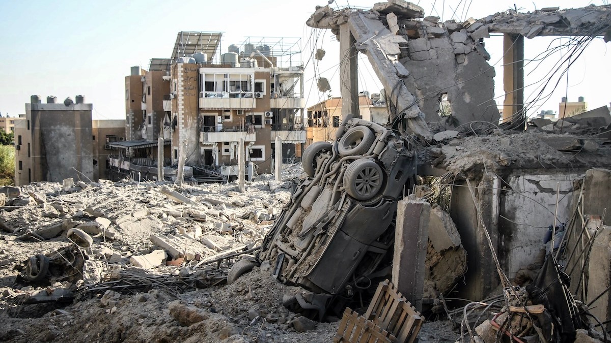 bombing-lebanon-tyre.jpg