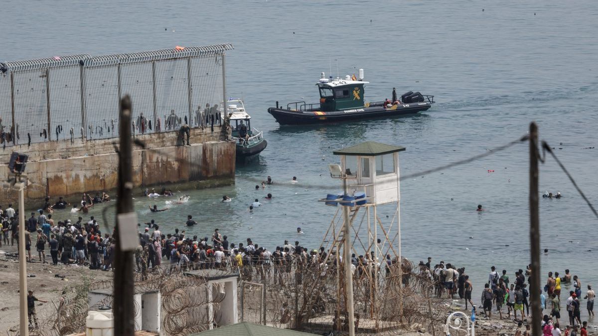 entrada masiva de migrantes a ceuta españa. La respuesta de la iglesia