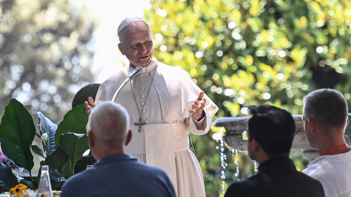 pope-leo-xiv-dines-vulnerable-people-at-the-borgo-laudato-si-village